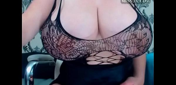  like her huge tatas you can watch her free cam all day